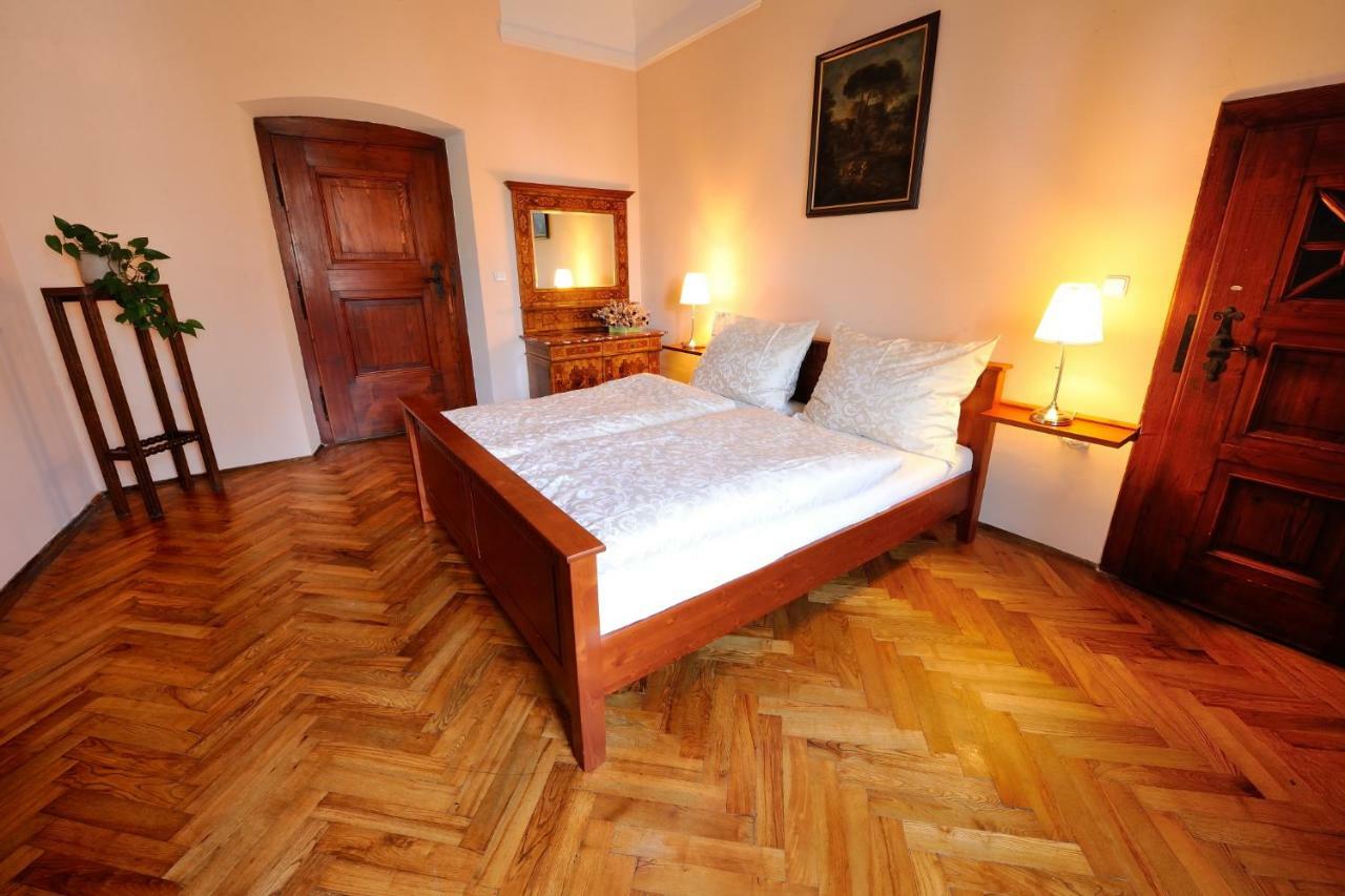 Zámek Nové Město nad Metují Exterior foto