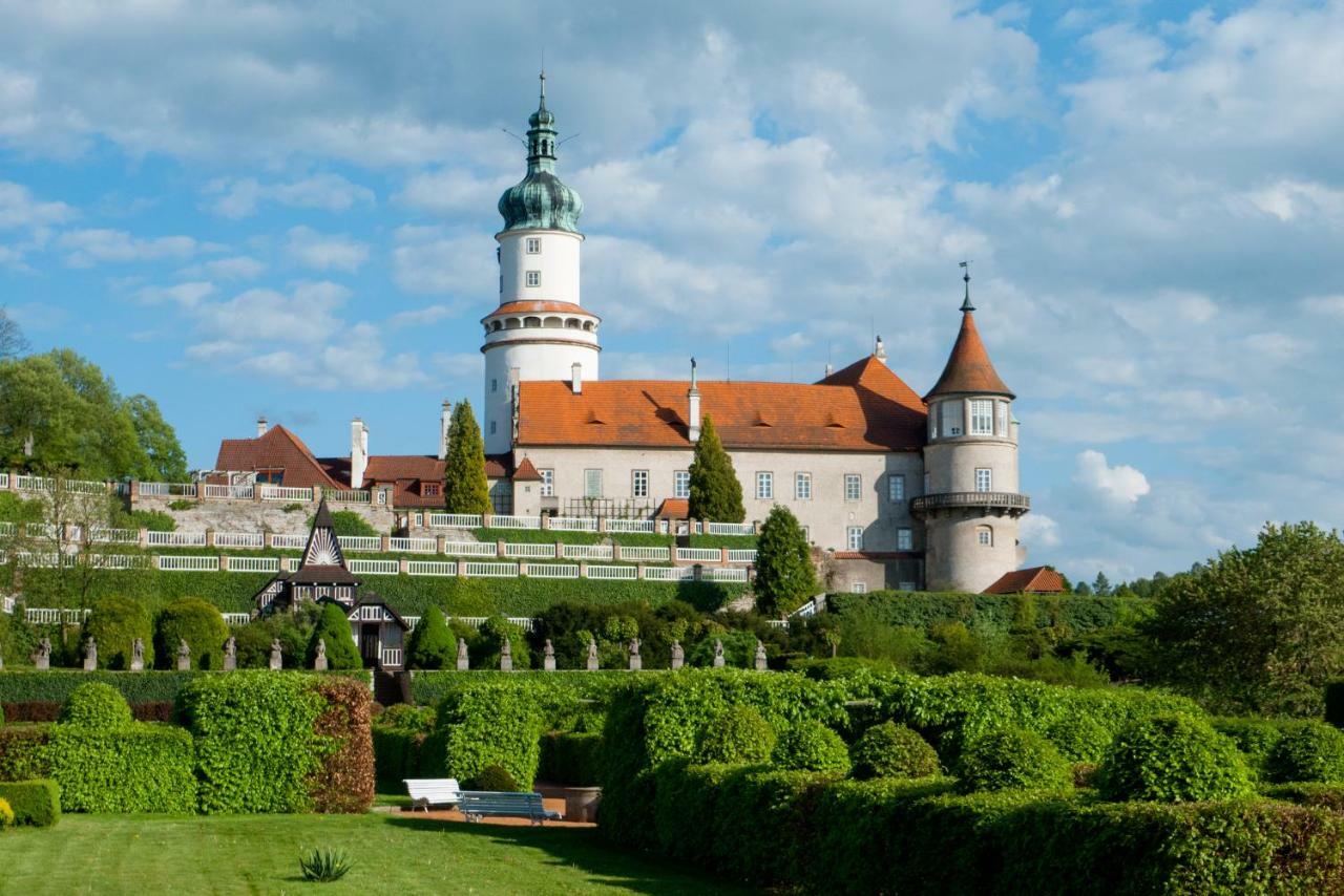 Zámek Nové Město nad Metují Exterior foto
